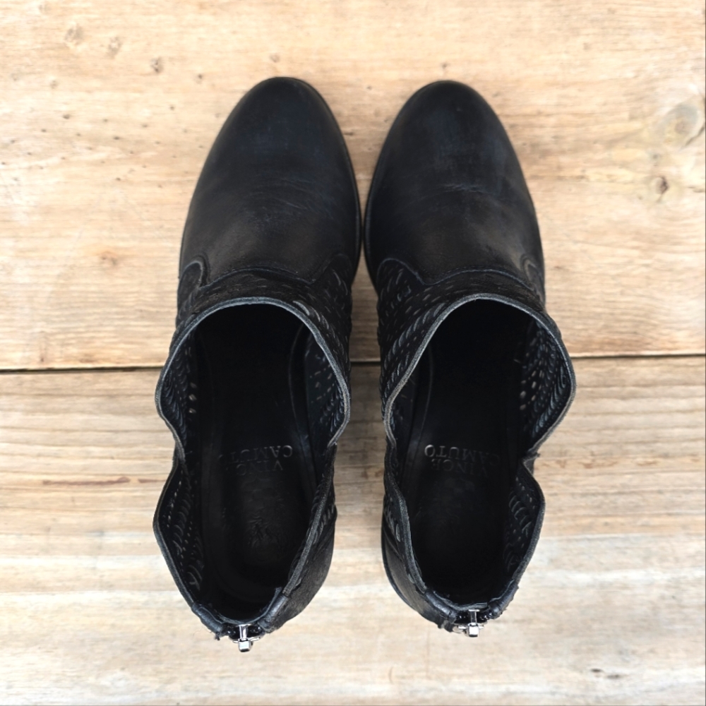 Vince Camuto Prasata Y2K Western Boho Black Suede Cut Out Ankle Boots 7.5M - Picture 11 of 16